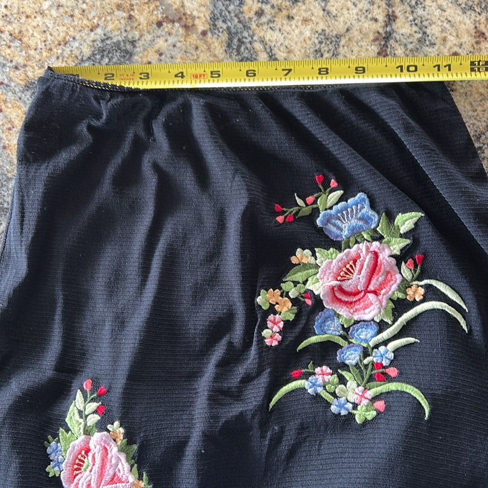 90’s Vivienne Tam mesh floral embroidered skirt - Picture 7 of 8
